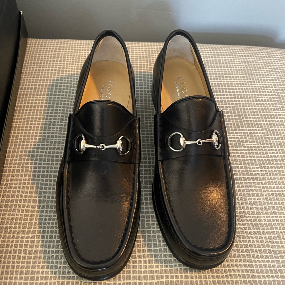 Gucci Size 8 Loafers